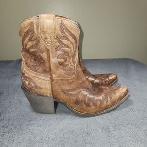 Ariat Chandler Western Boots Women's size 9B Brown Stitched Leather like new!